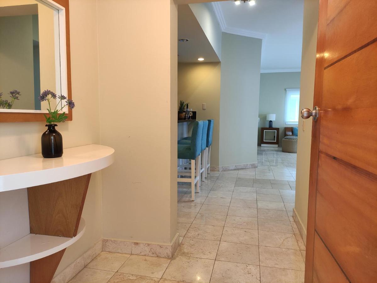 Chic Beachfront Apartment - Private Beach Access Пунта-Кана Екстер'єр фото