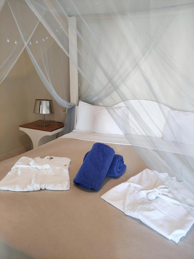 Chic Beachfront Apartment - Private Beach Access Пунта-Кана Екстер'єр фото